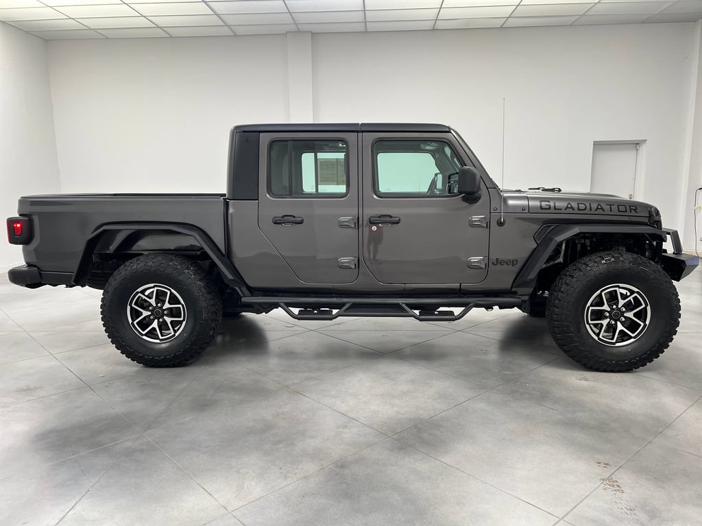 Used 2023 Jeep Gladiator Sport w/ Trailer Tow Package AWD/4WD image 10