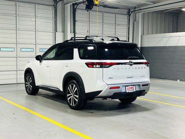 New 2025 Nissan Pathfinder Platinum image 18