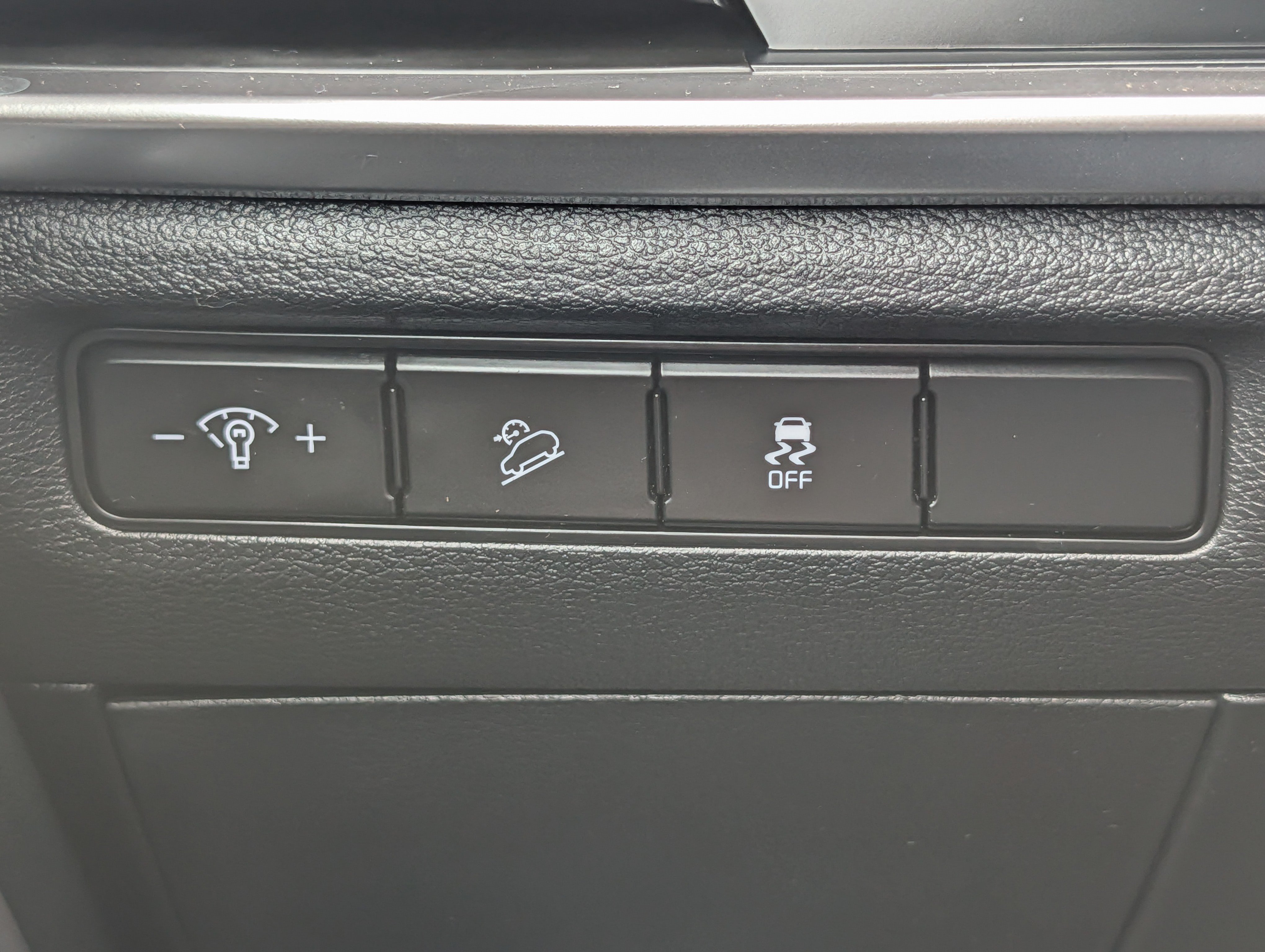 Certified 2024 Kia Telluride S w/ S Sunroof Package AWD/4WD image 26