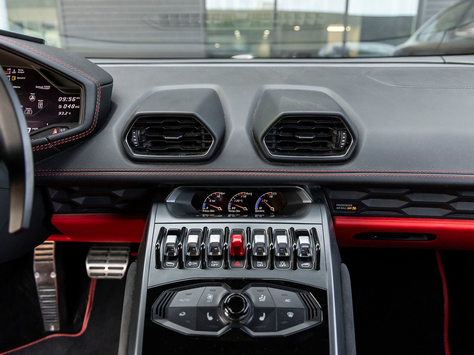 Used 2019 Lamborghini Huracan LP 580-2 image 37