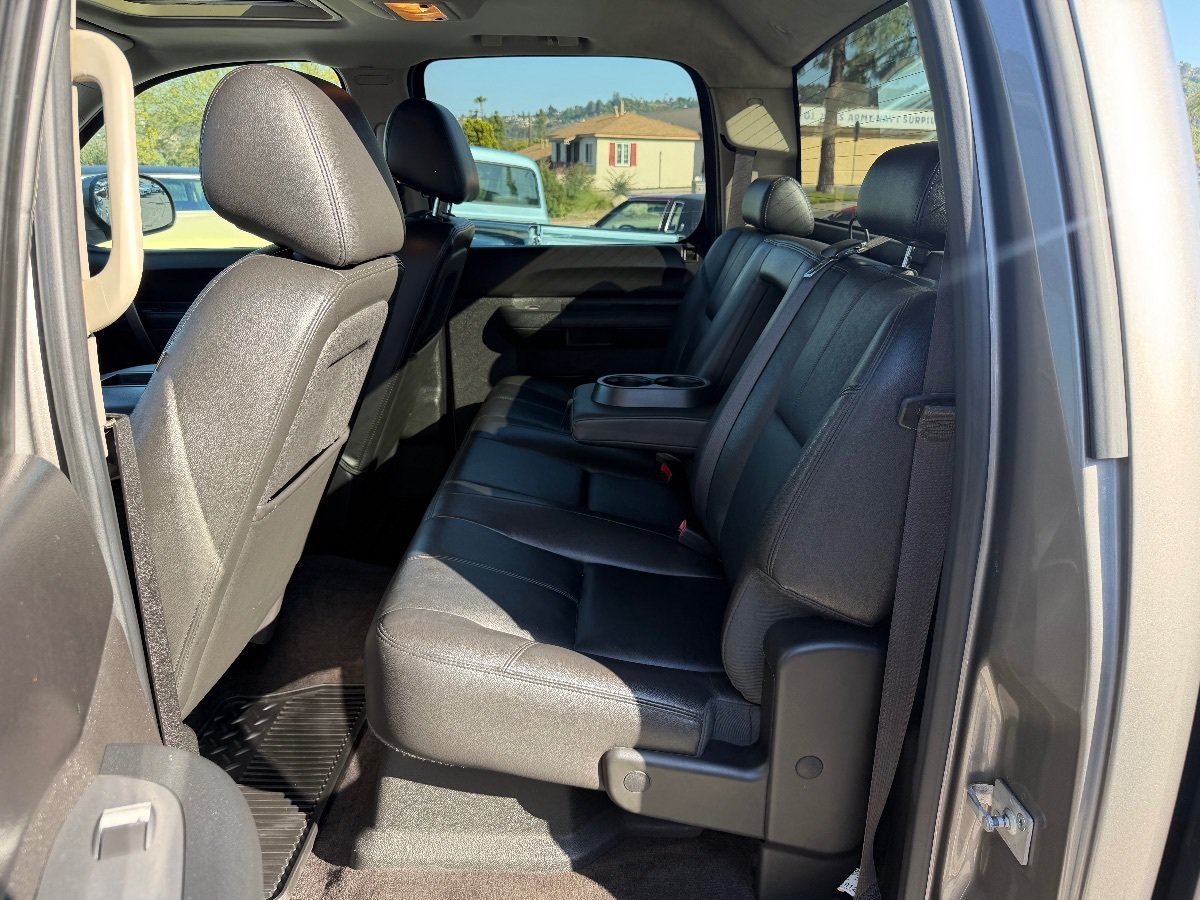 Used 2013 GMC Sierra 1500 4x4 Crew Cab Hybrid image 19