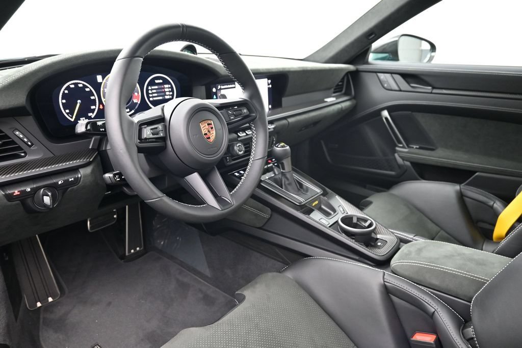 Certified 2026 Porsche 911 GT3 RWD image 4
