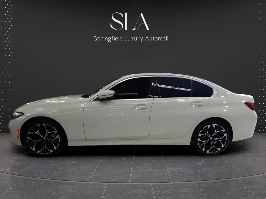 Used 2025 BMW 330i xDrive Sedan w/ M Sport Package image 9
