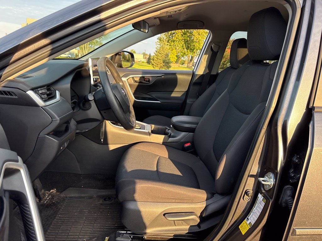 Used 2024 Toyota RAV4 LE FWD image 14