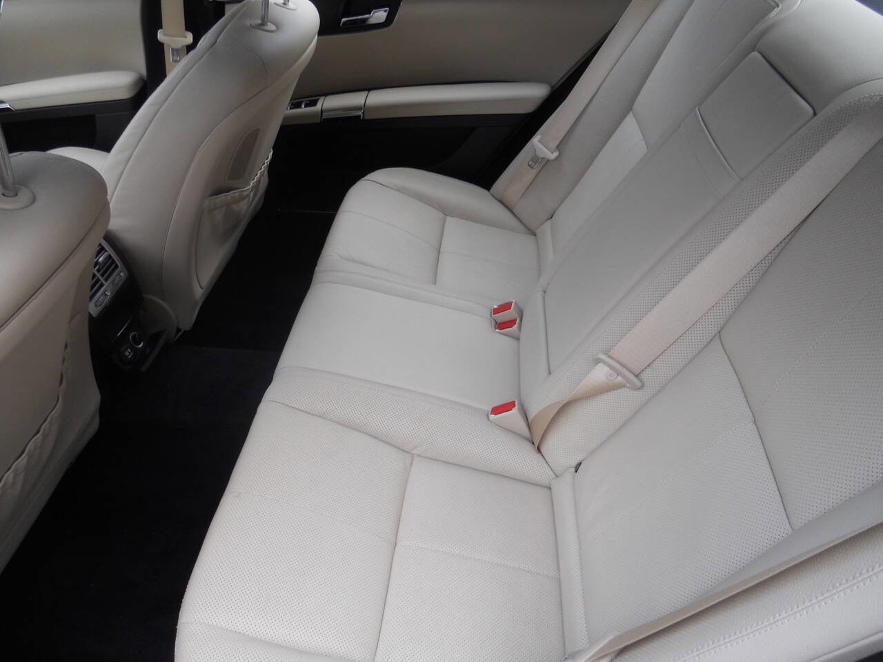 Used 2009 Mercedes-Benz S 550 4MATIC image 22