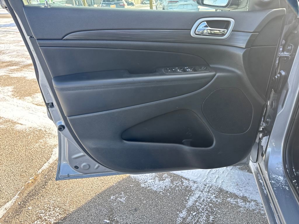 Certified 2021 Jeep Grand Cherokee Laredo X image 10