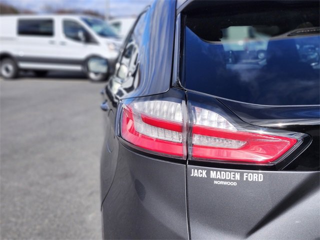 Certified 2022 Ford Edge SEL w/ Convenience Package image 9