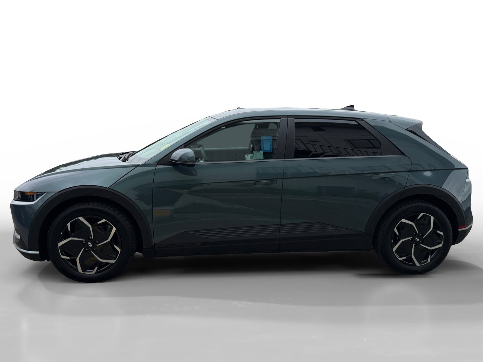 Certified 2024 Hyundai Ioniq 5 SEL RWD image 2