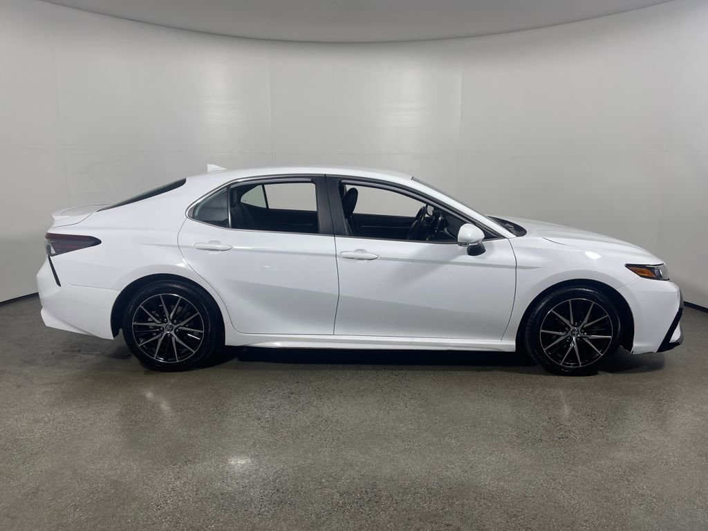 Certified 2023 Toyota Camry SE image 2