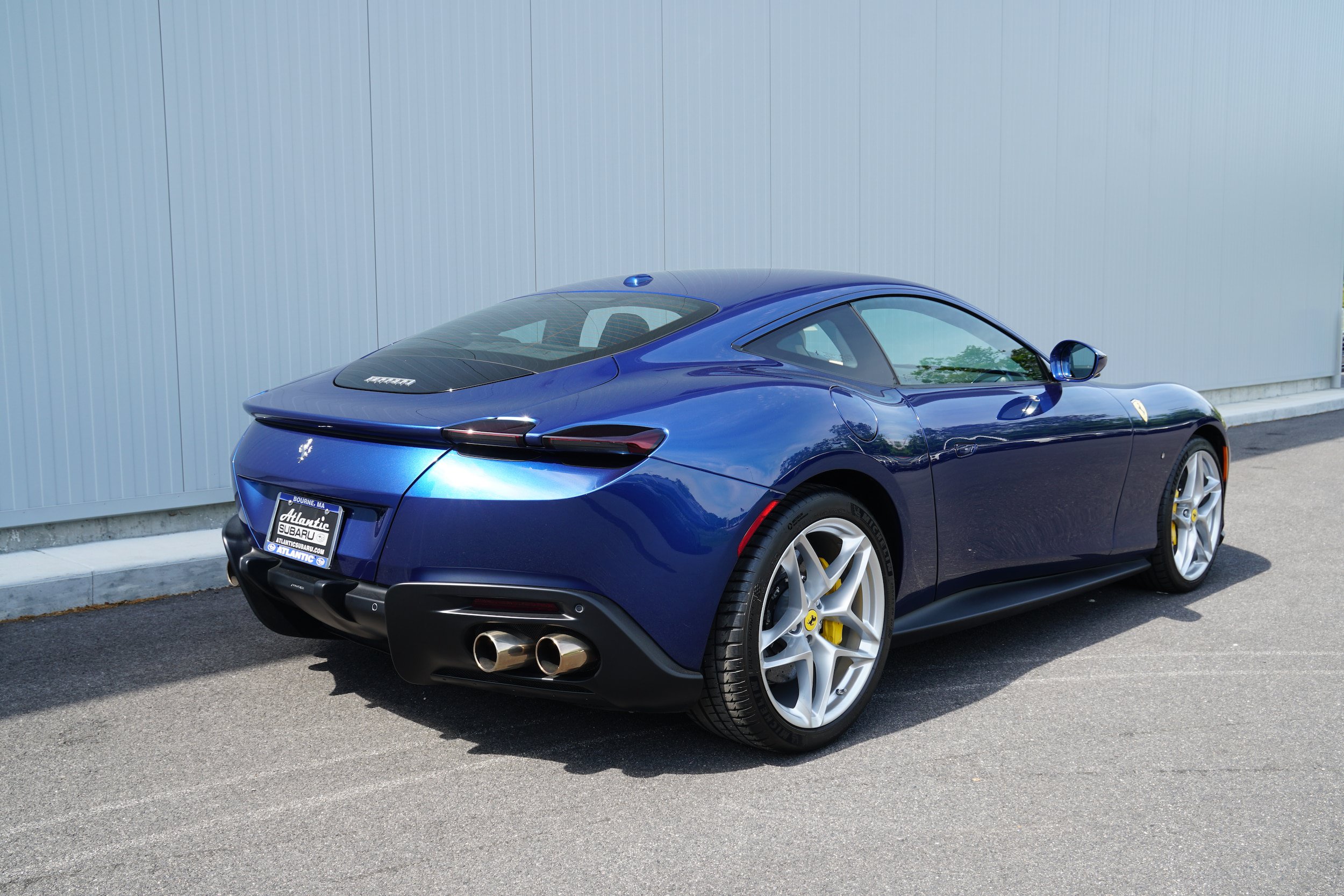 Used 2022 Ferrari Roma RWD image 9