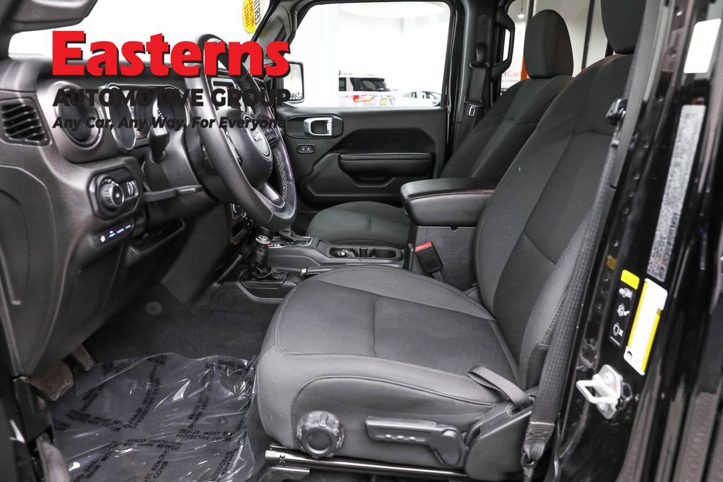 Used 2023 Jeep Wrangler Unlimited w/ Cold Weather Group AWD/4WD image 14