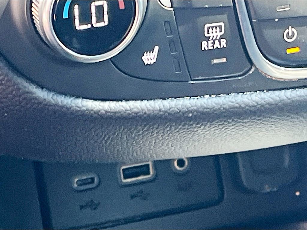 Used 2024 Chevrolet Equinox RS image 20