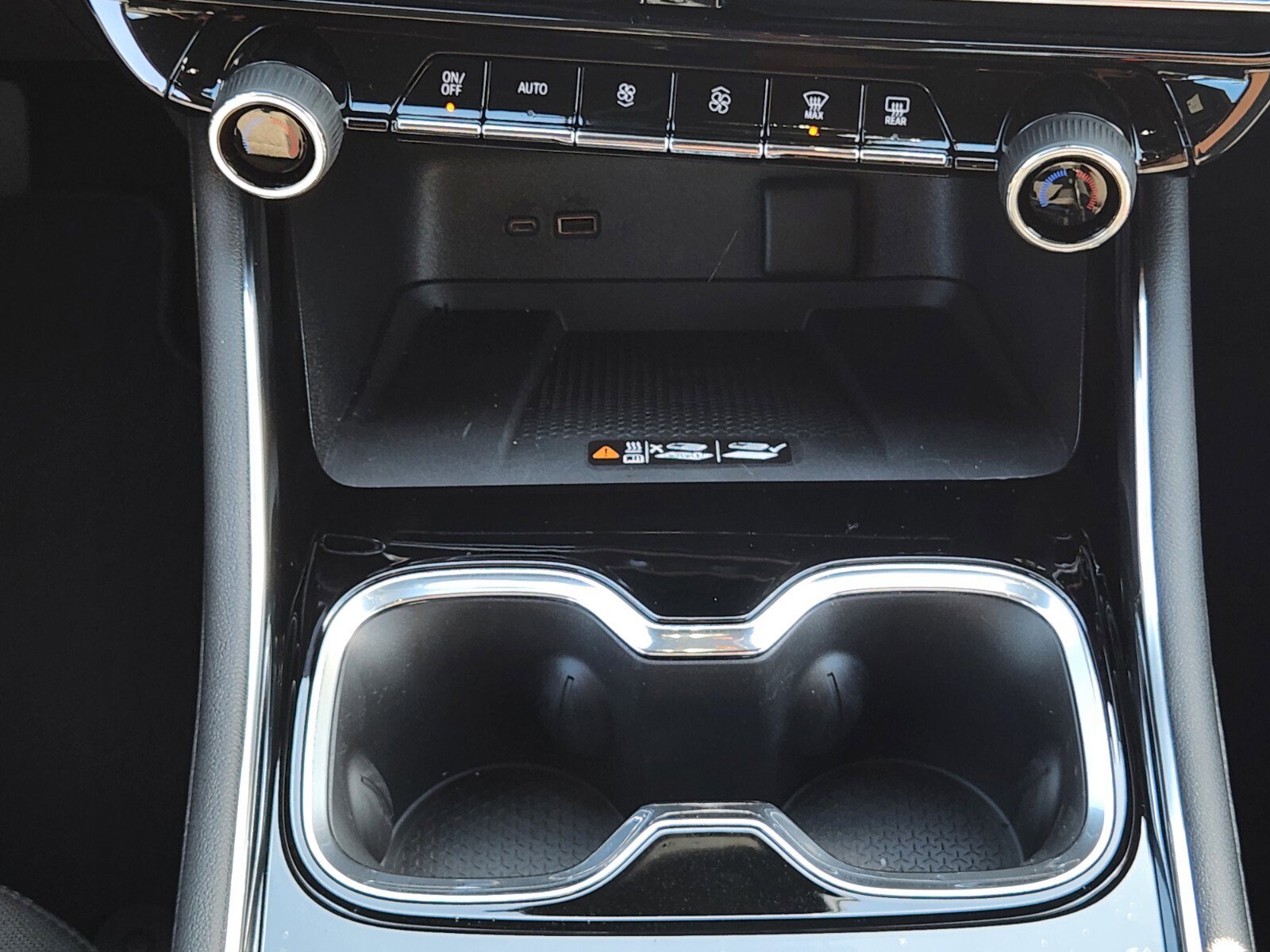 New 2026 Chevrolet Traverse LT w/ Enhanced Driving Package image 10