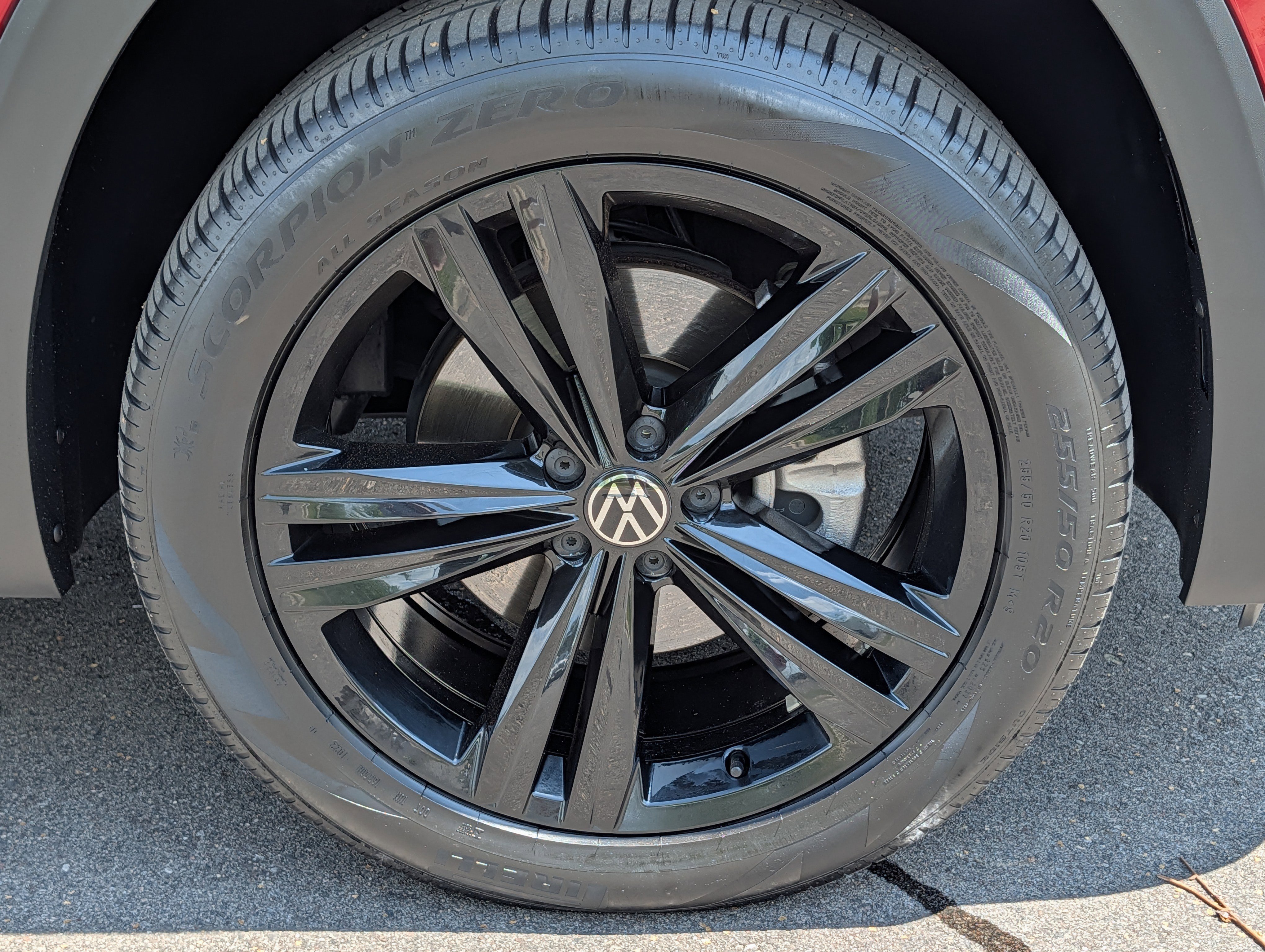 Used 2023 Volkswagen Atlas Cross Sport SEL R-Line AWD/4WD image 15
