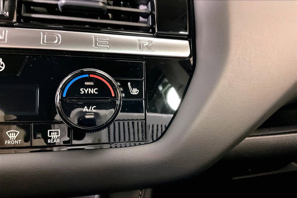 New 2026 Nissan Pathfinder SL AWD/4WD image 42