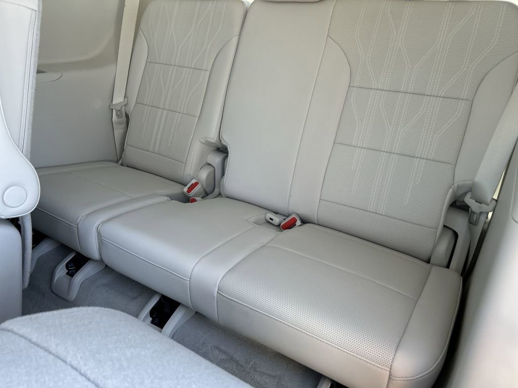 Used 2026 Buick Enclave Avenir w/ Super Cruise Package FWD image 36