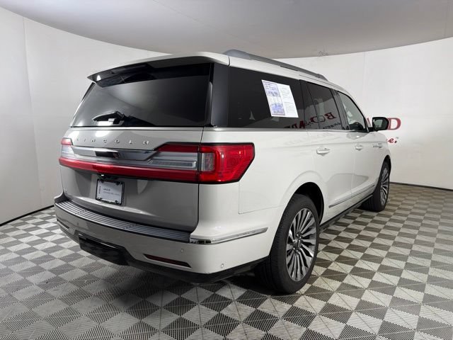 Certified 2021 Lincoln Navigator Reserve w/ Luxury Package AWD/4WD image 8