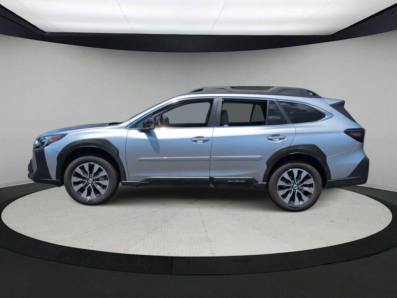 Used 2023 Subaru Outback Limited XT AWD/4WD image 5