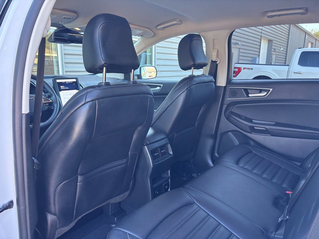Used 2024 Ford Edge SEL w/ Convenience Package AWD/4WD image 16