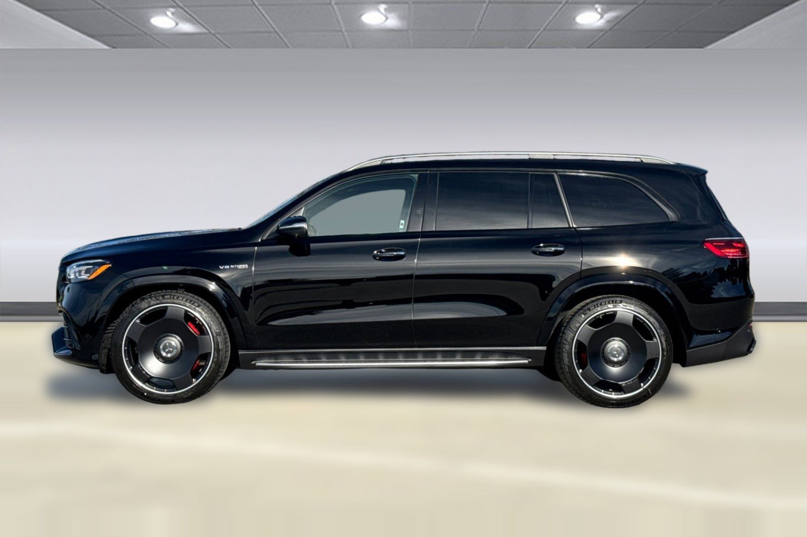 New 2026 Mercedes-Benz GLS 63 AMG 4MATIC image 2