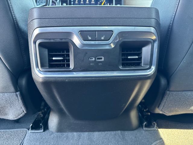Used 2025 Chevrolet Silverado 1500 High Country AWD/4WD image 31