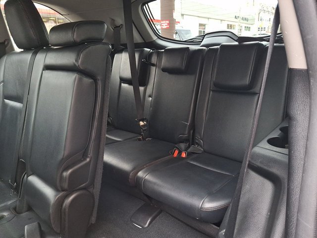 Used 2019 Toyota Highlander XLE AWD/4WD image 10