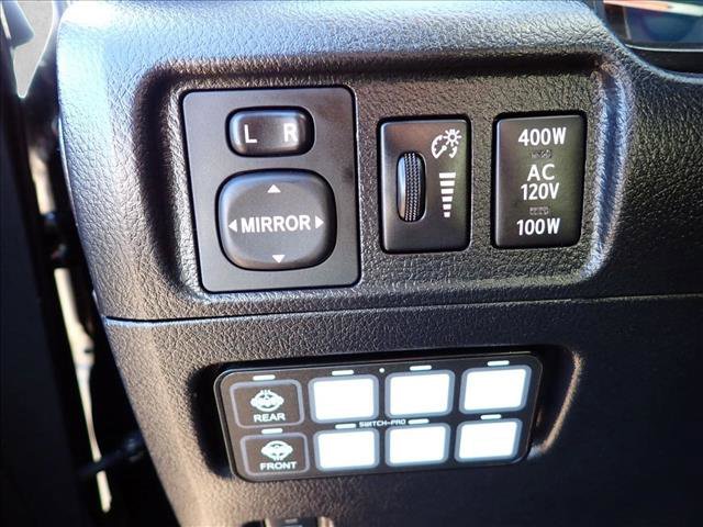 Used 2018 Toyota 4Runner SR5 image 12