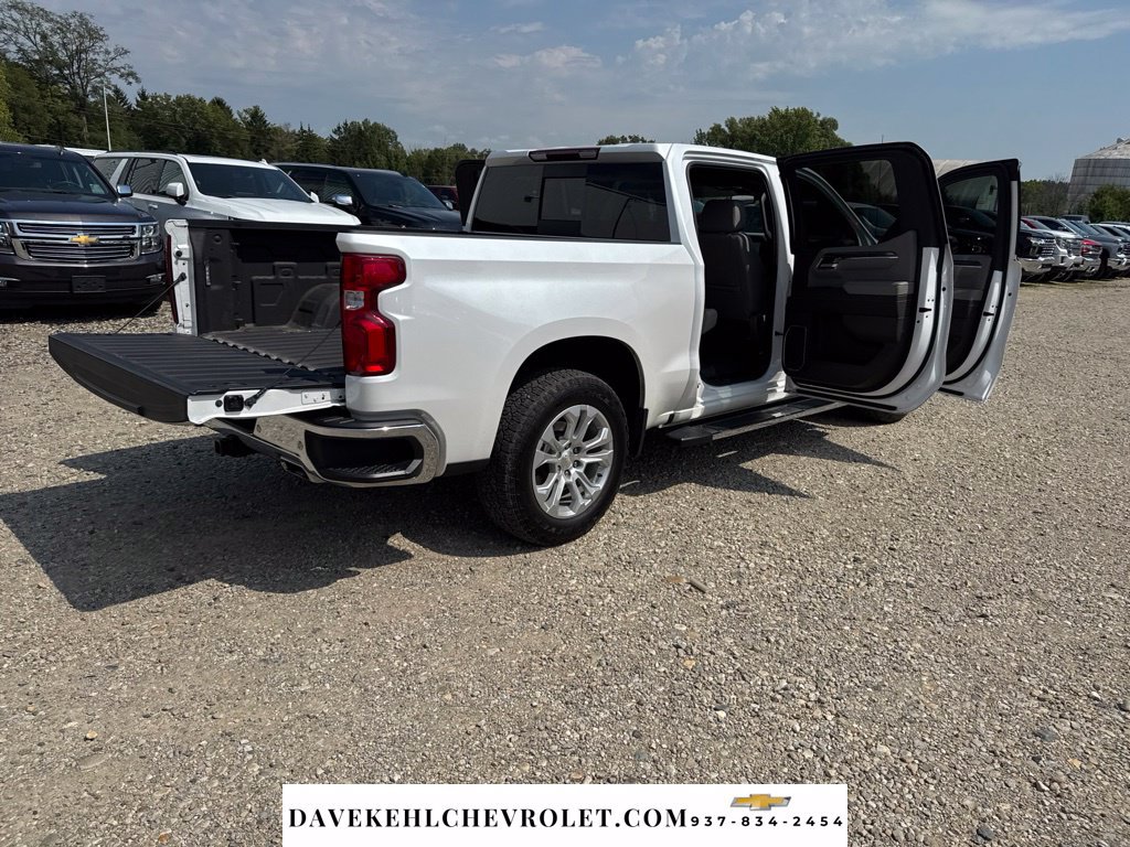 Used 2022 Chevrolet Silverado 1500 LTZ w/ LTZ Premium Package AWD/4WD image 33