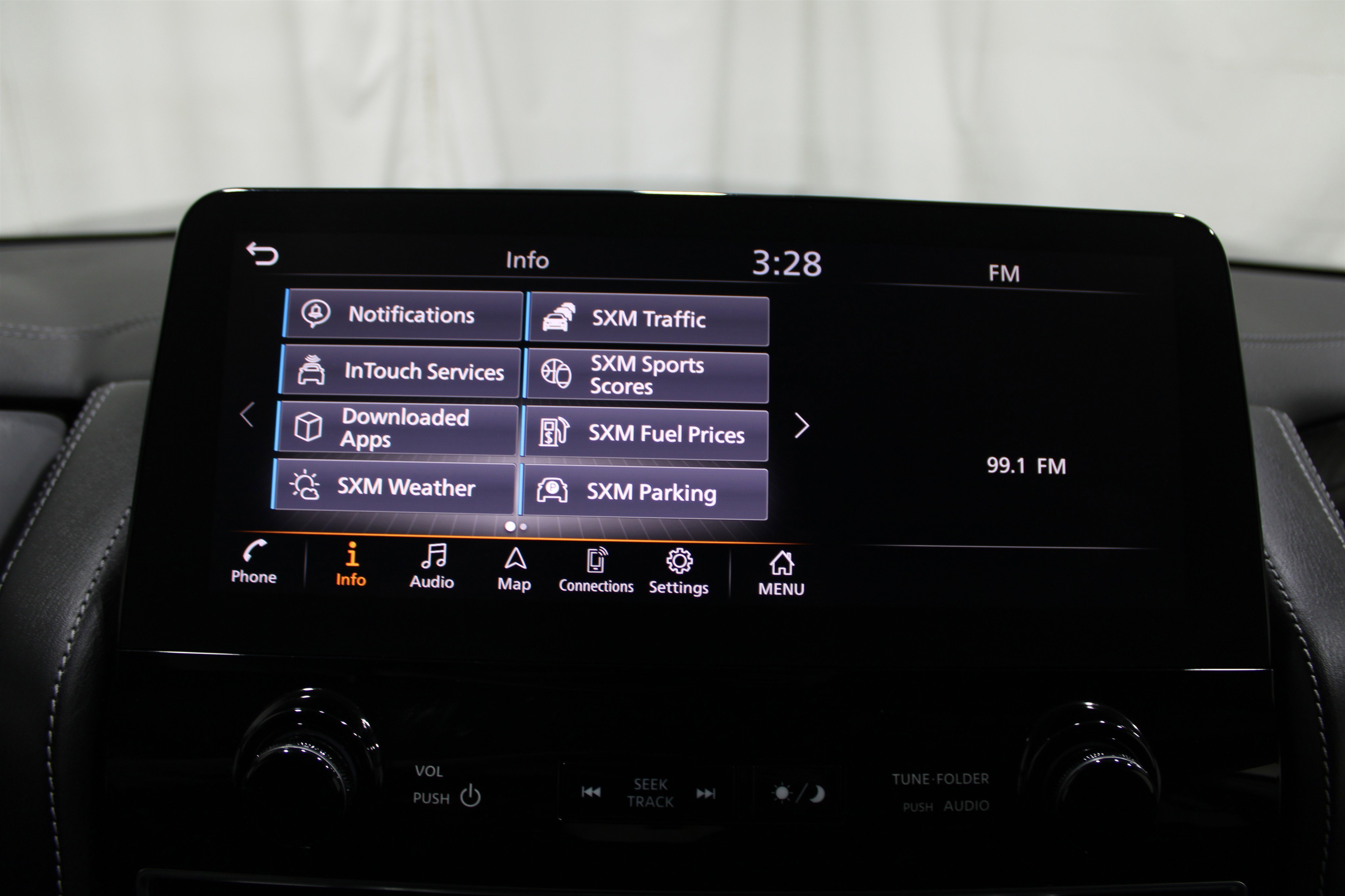 Used 2024 INFINITI QX80 Luxe image 15