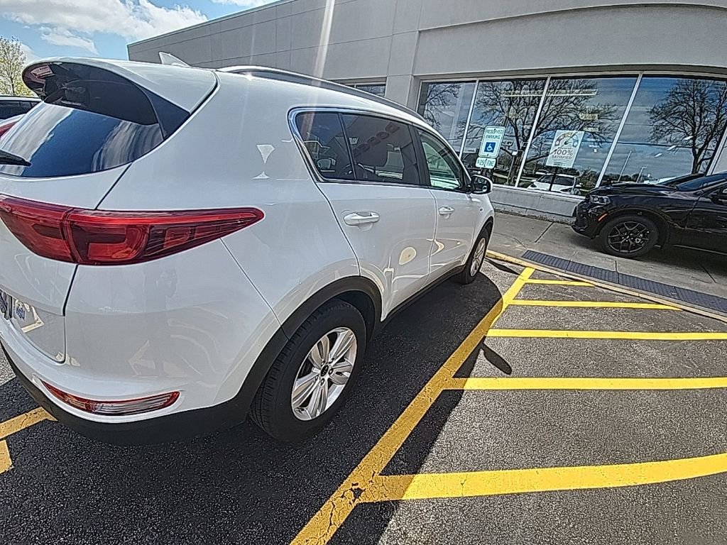Used 2019 Kia Sportage LX w/ LX Popular Package image 3