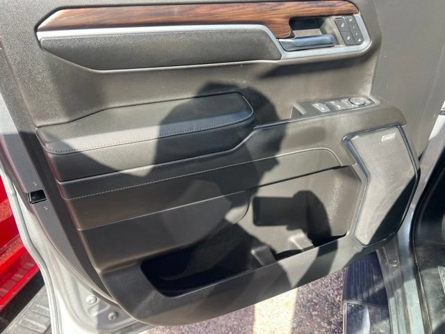 Used 2023 GMC Sierra 1500 SLT w/ SLT Convenience Package AWD/4WD image 6