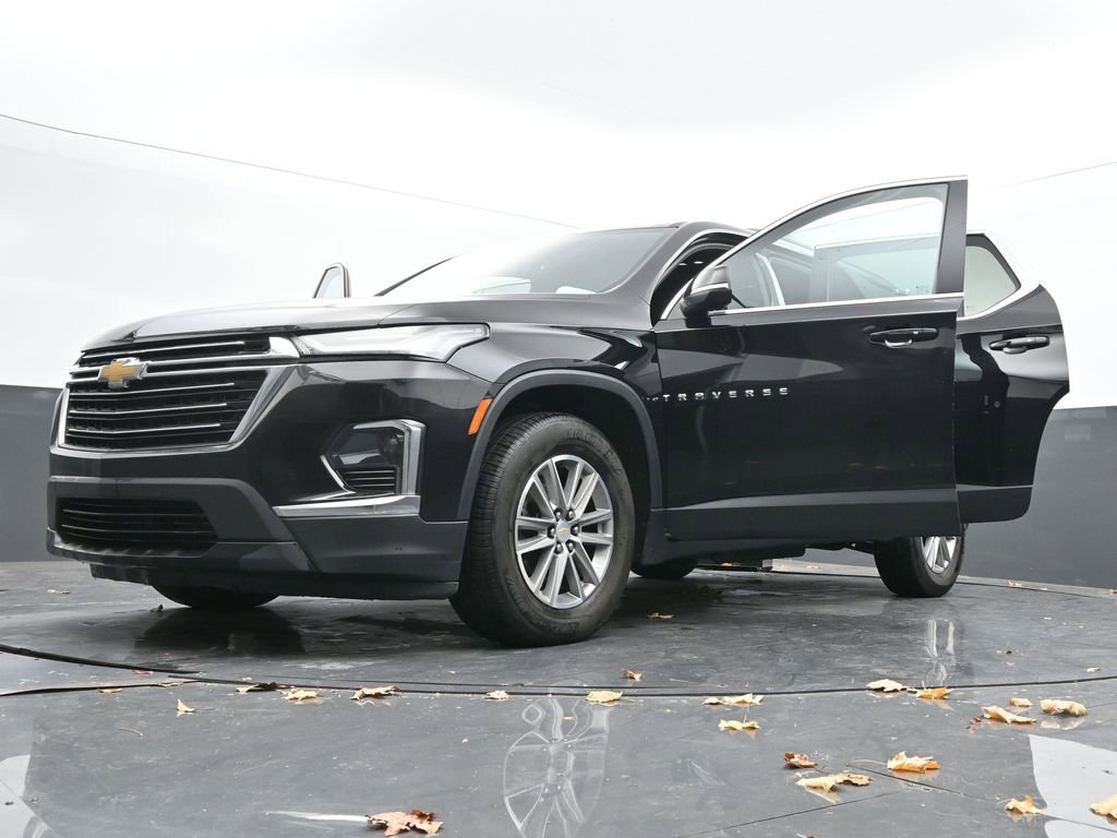 Used 2023 Chevrolet Traverse LT image 67