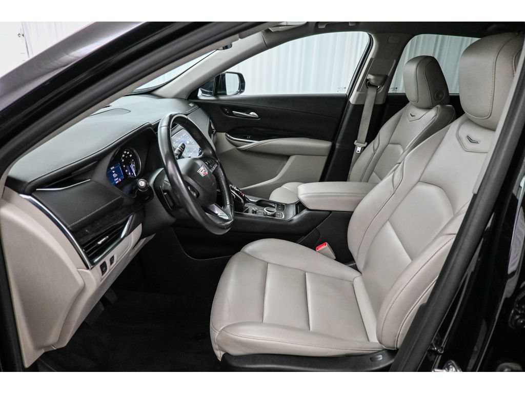 Certified 2023 Cadillac XT4 Premium Luxury AWD/4WD image 33