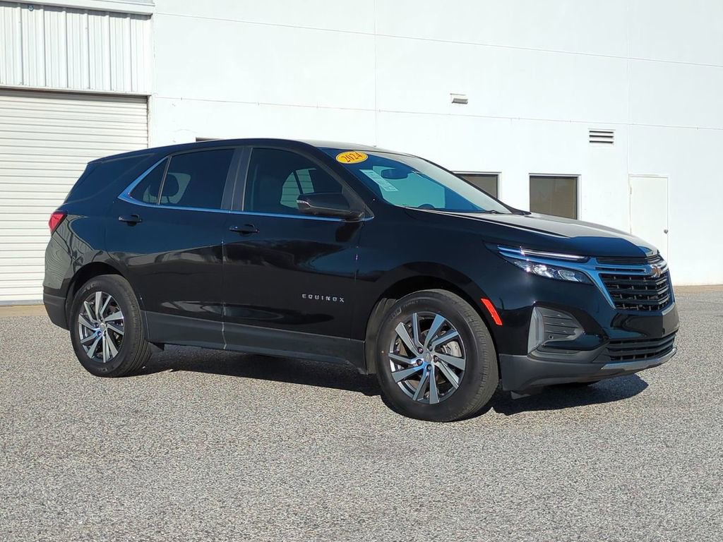 Used 2024 Chevrolet Equinox LT image 3