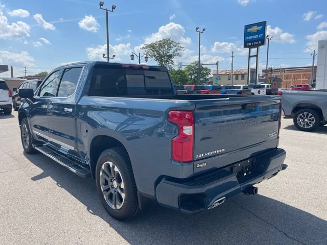 Used 2024 Chevrolet Silverado 1500 High Country w/ Technology Package AWD/4WD image 15