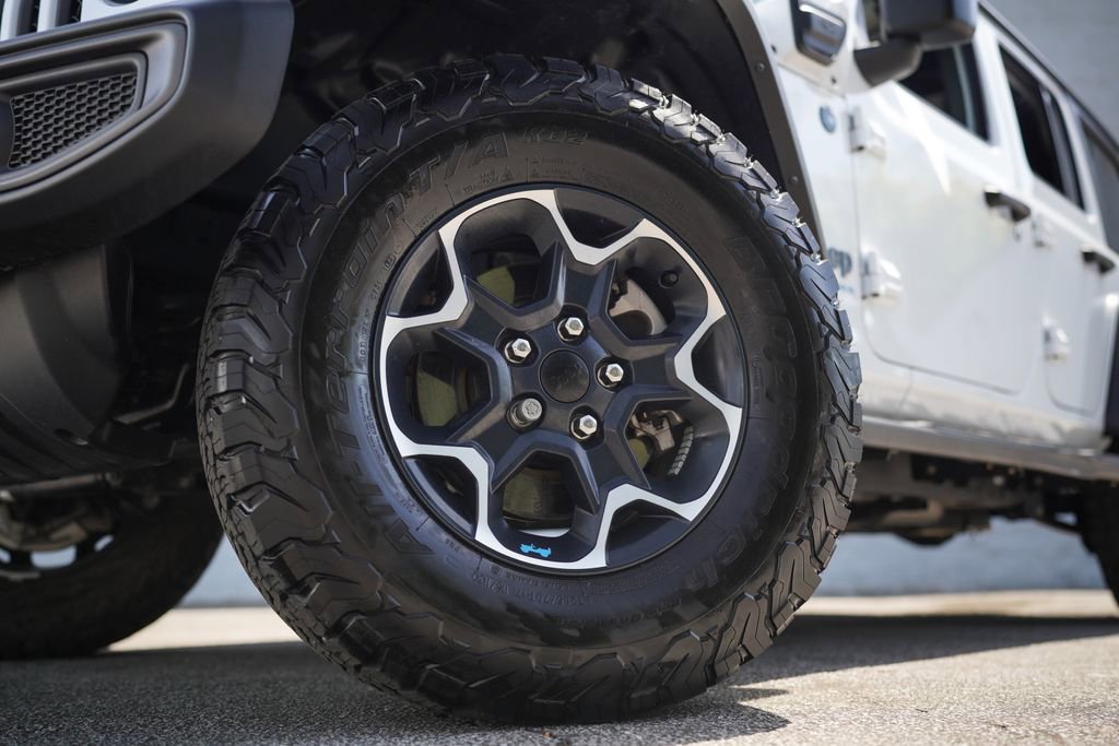 Used 2023 Jeep Wrangler Unlimited Rubicon 4xe w/ Cold Weather Group AWD/4WD image 19