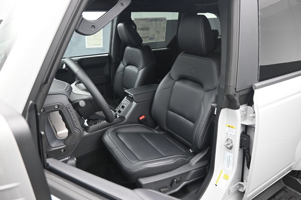 New 2026 Ford Bronco Outer Banks AWD/4WD image 8