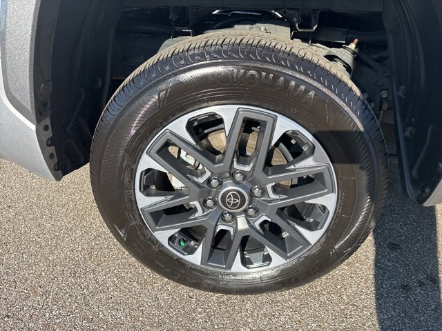 Used 2024 Toyota Tundra Limited image 15