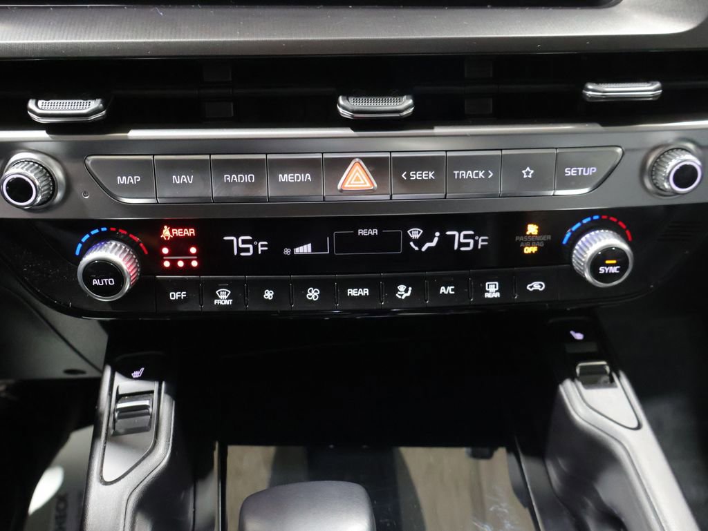 Used 2025 Kia Telluride S image 35