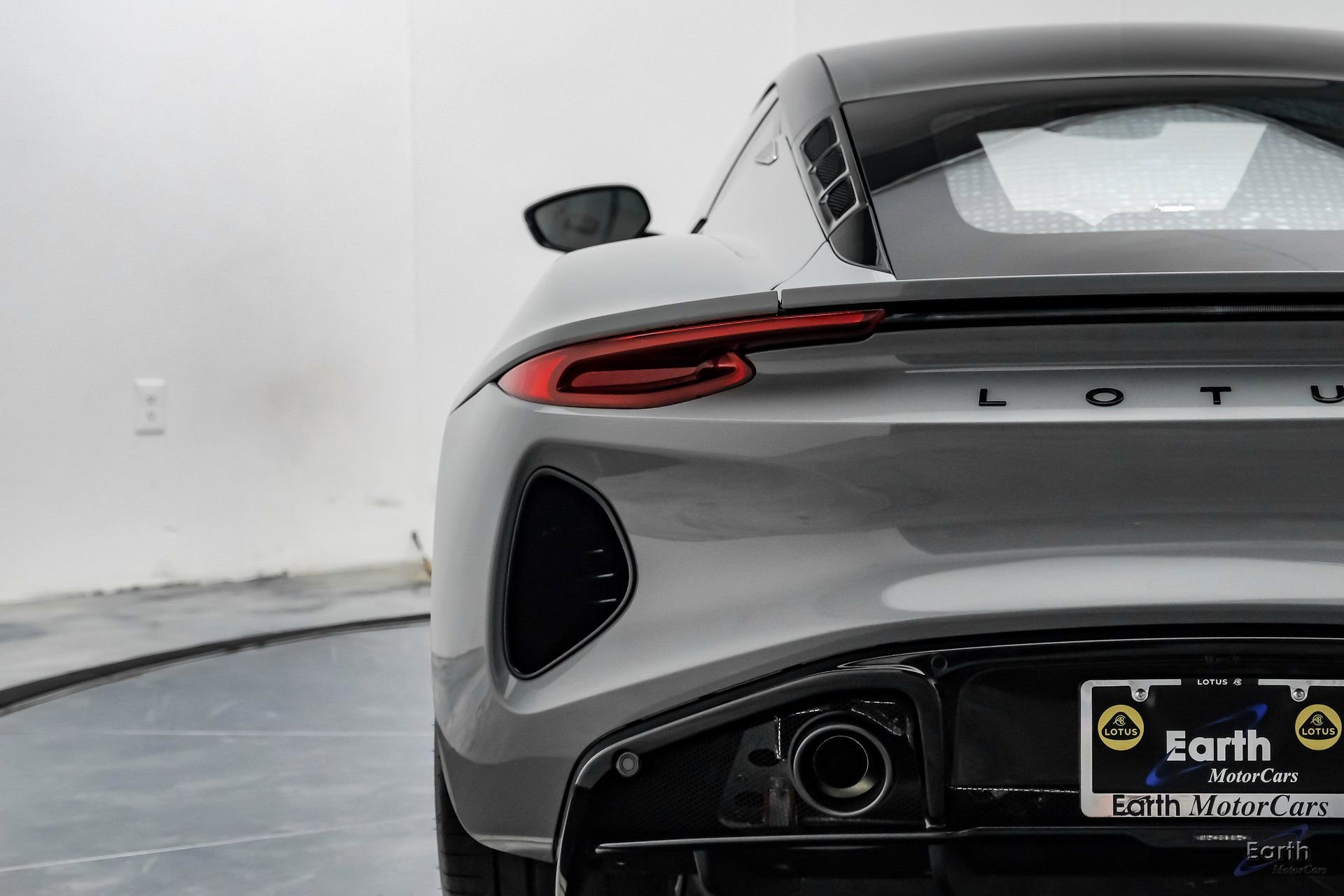 New 2026 Lotus Emira V6 SE Touring RWD image 15