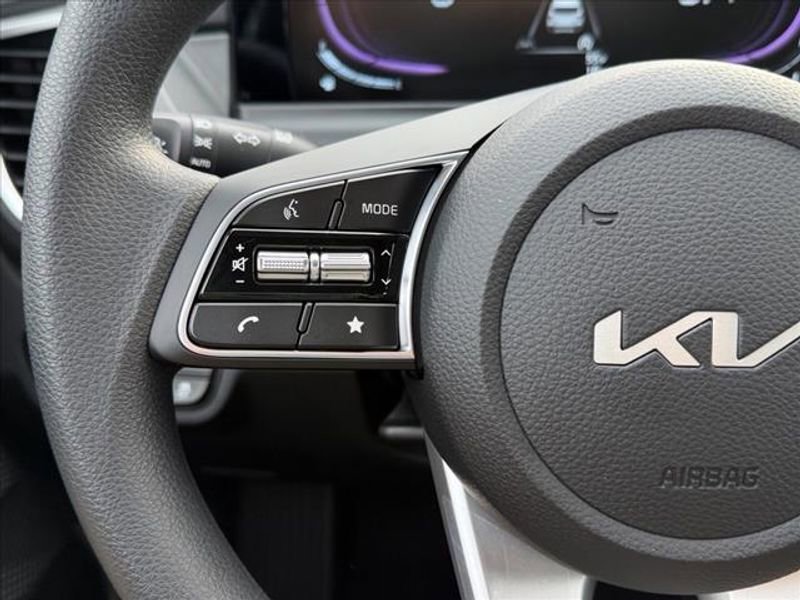 New 2026 Kia Seltos LX image 18