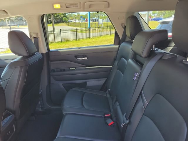 Used 2024 Nissan Pathfinder SL w/ Cargo Package FWD image 29
