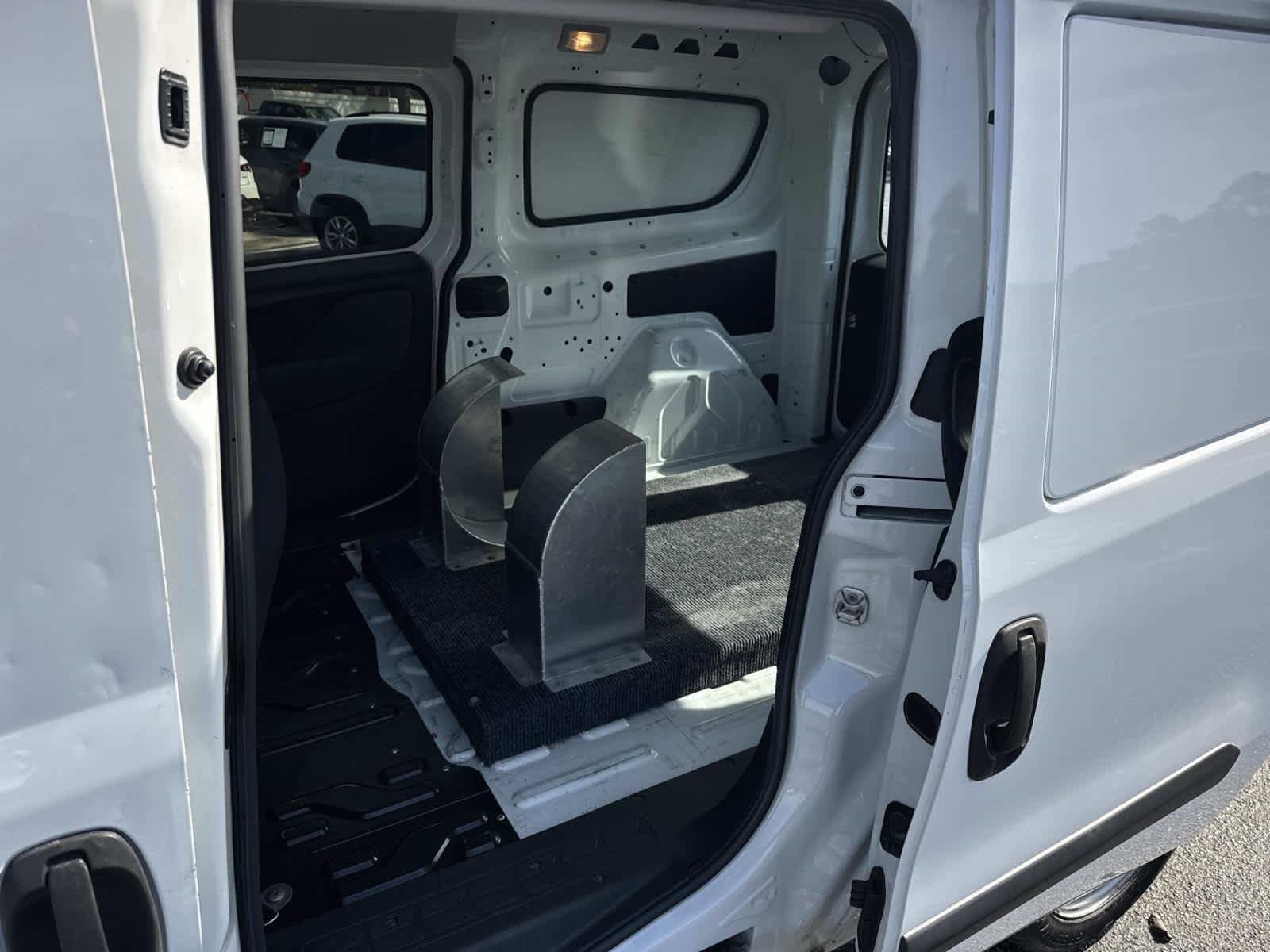 Used 2018 RAM ProMaster City Tradesman FWD image 15
