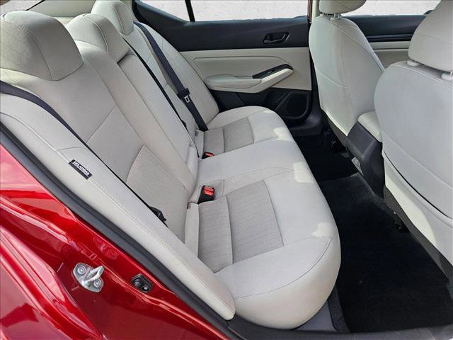 Used 2025 Nissan Altima 2.5 SV FWD image 19