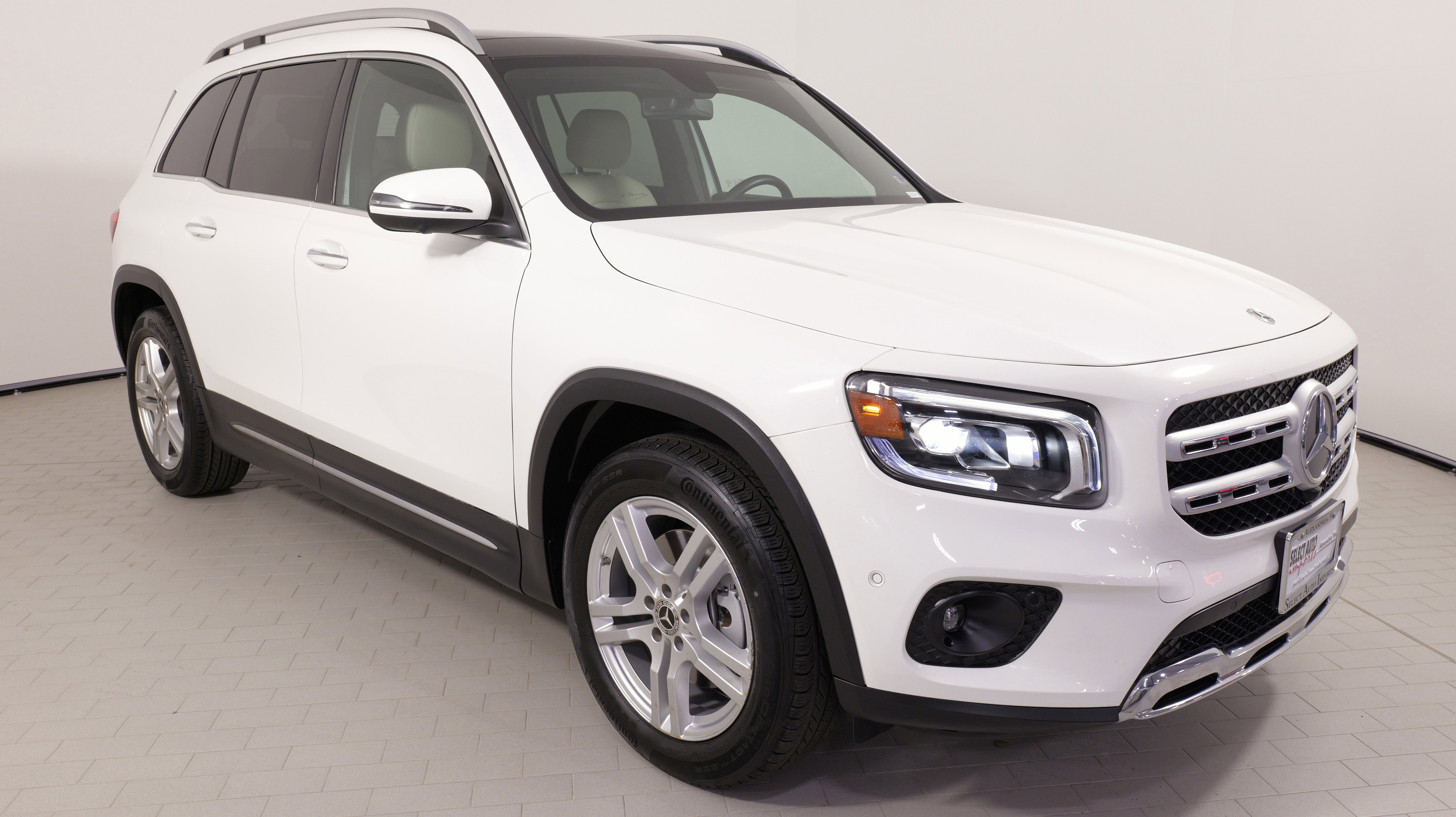 Used 2022 Mercedes-Benz GLB 250 4MATIC image 8