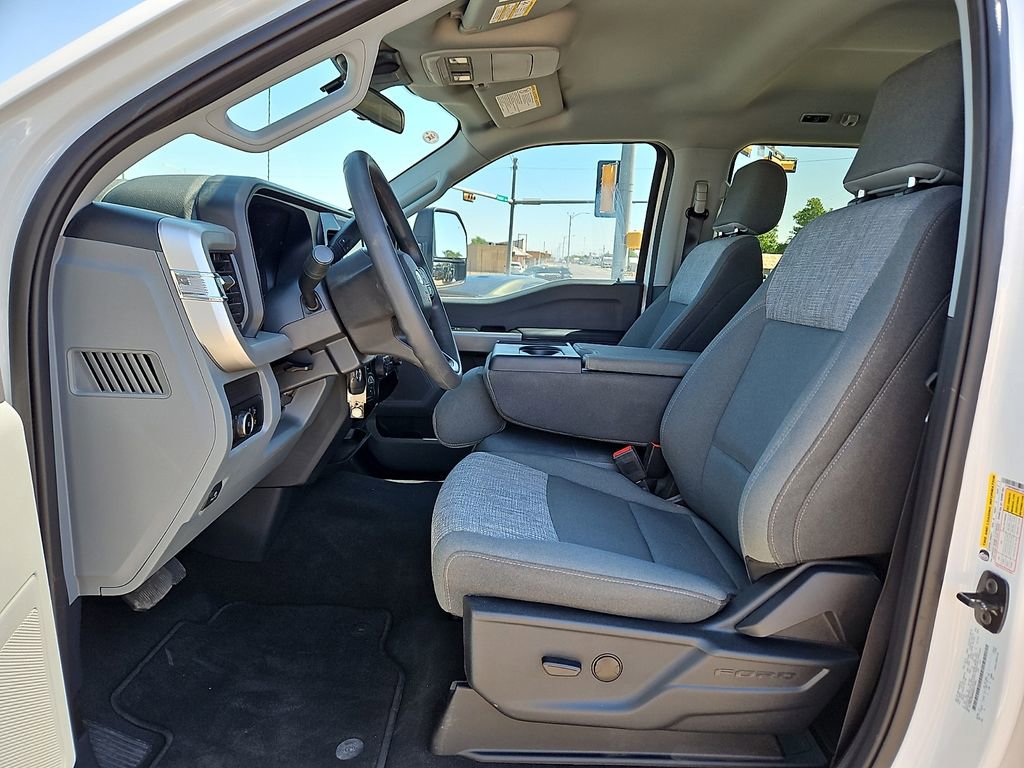 Used 2025 Ford F350 XLT w/ Tremor Off-Road Package AWD/4WD image 13