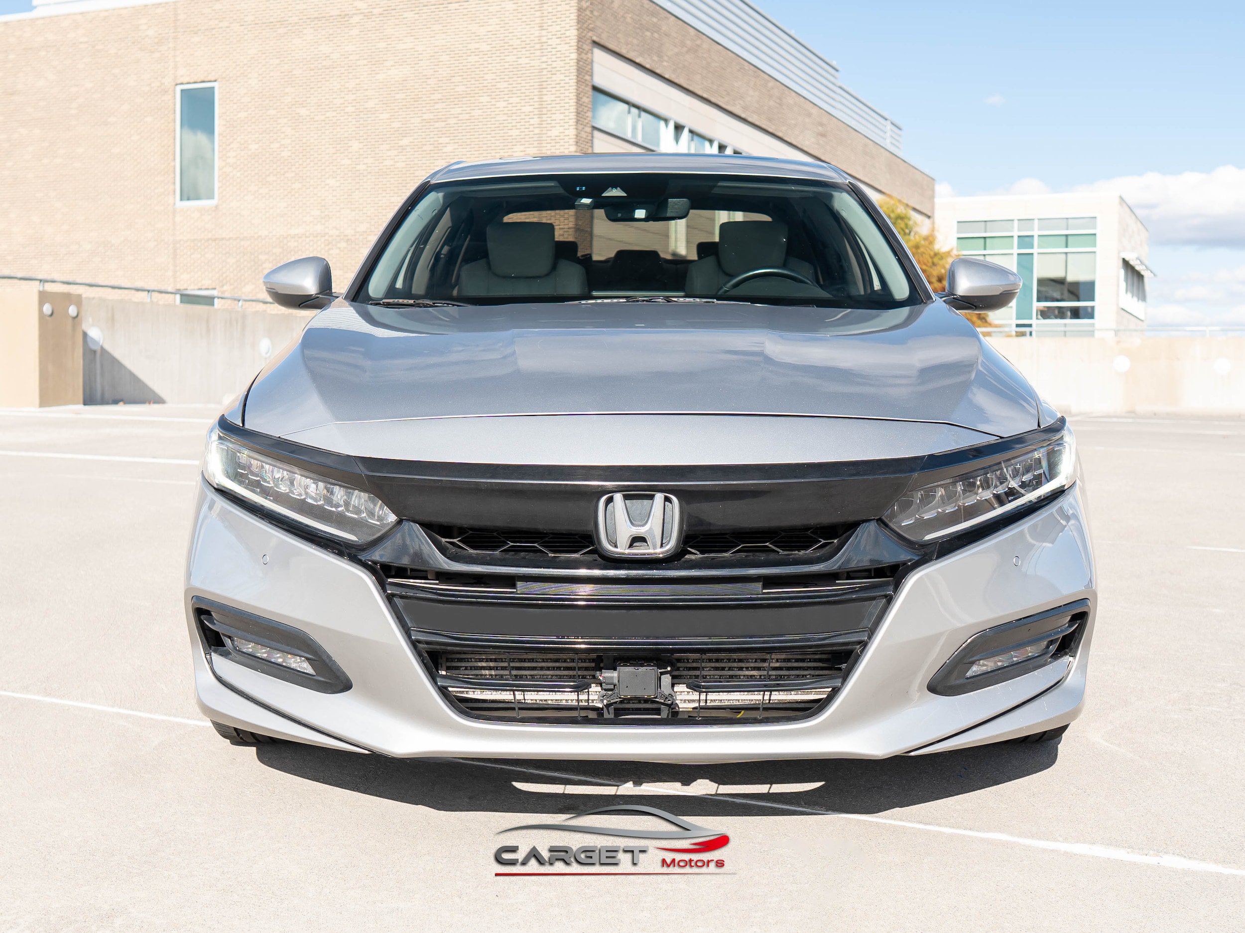 Used 2019 Honda Accord Touring image 2