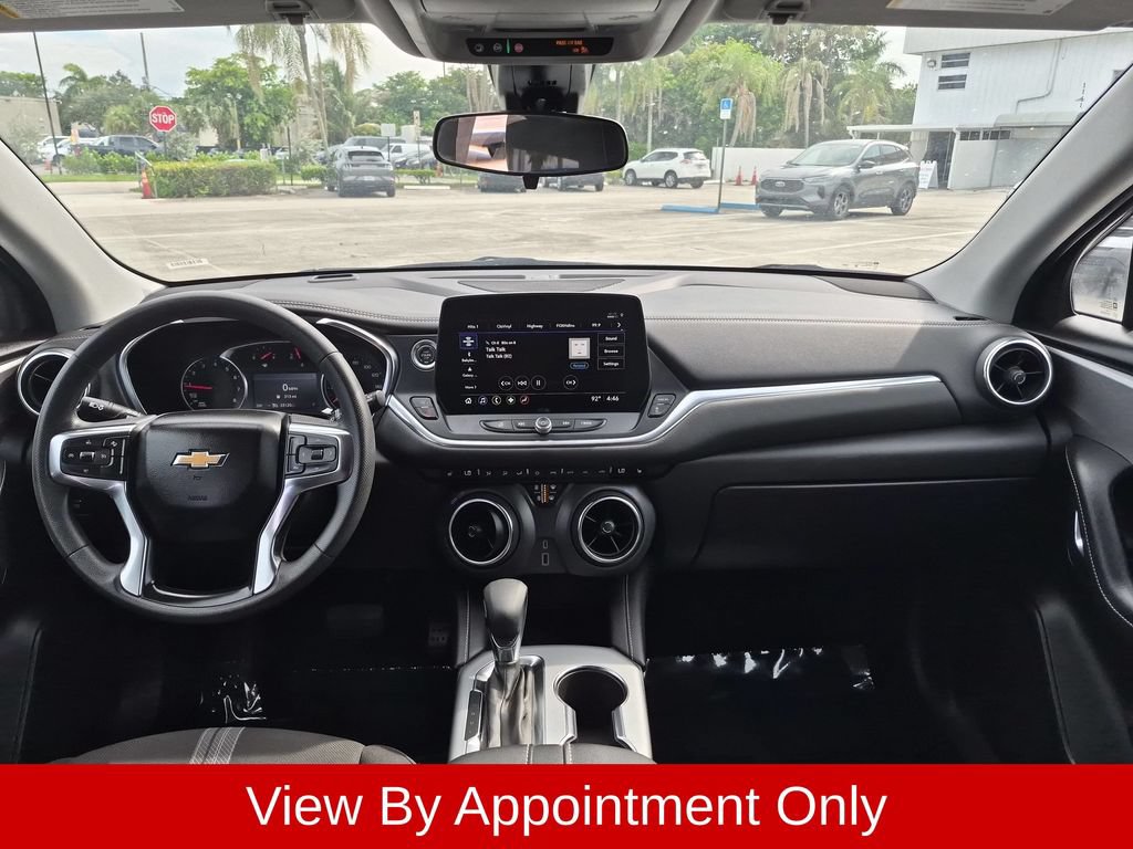 Used 2025 Chevrolet Blazer LT FWD image 26