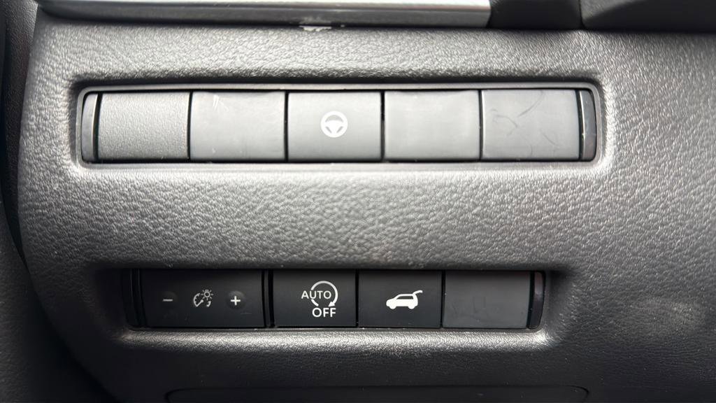 Certified 2023 Nissan Rogue SV w/ SV Premium B Package image 25