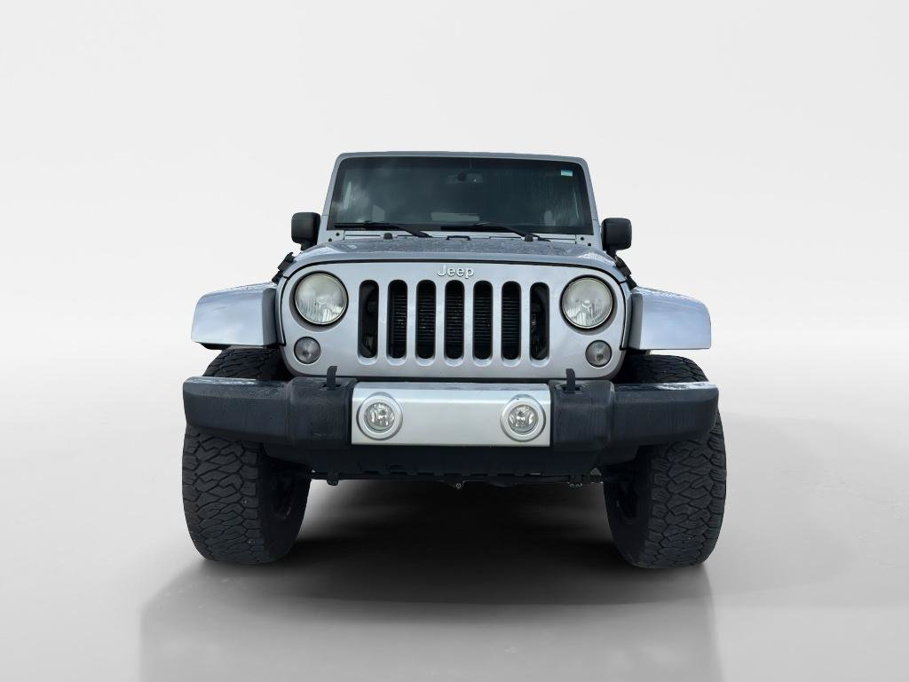 Used 2014 Jeep Wrangler Unlimited Sahara w/ Connectivity Group AWD/4WD image 5